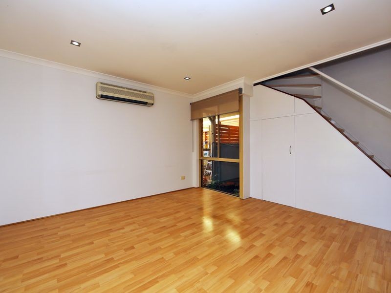 14 Edwards Entrance, Stratton WA 6056