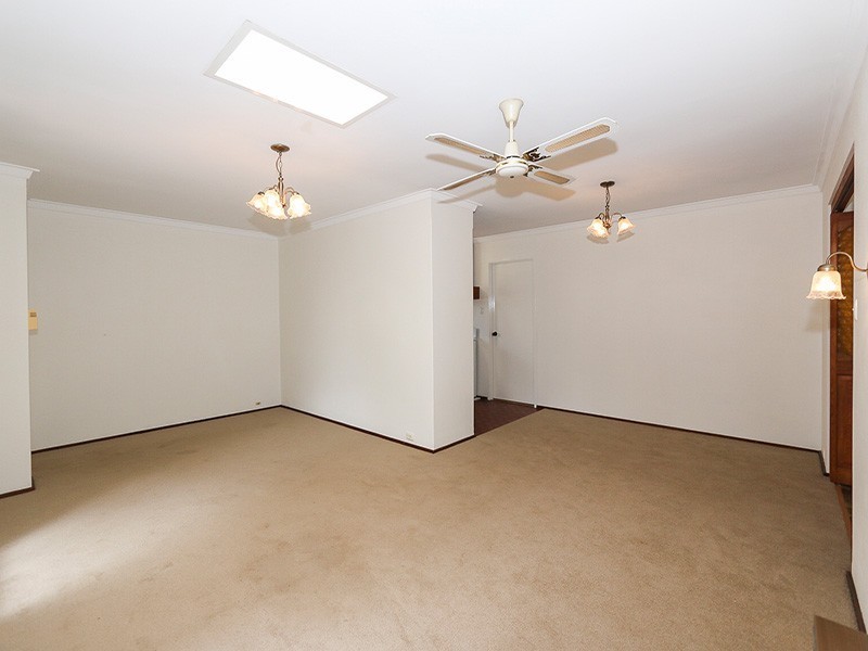 81 Victoria Parade, Midvale WA 6056