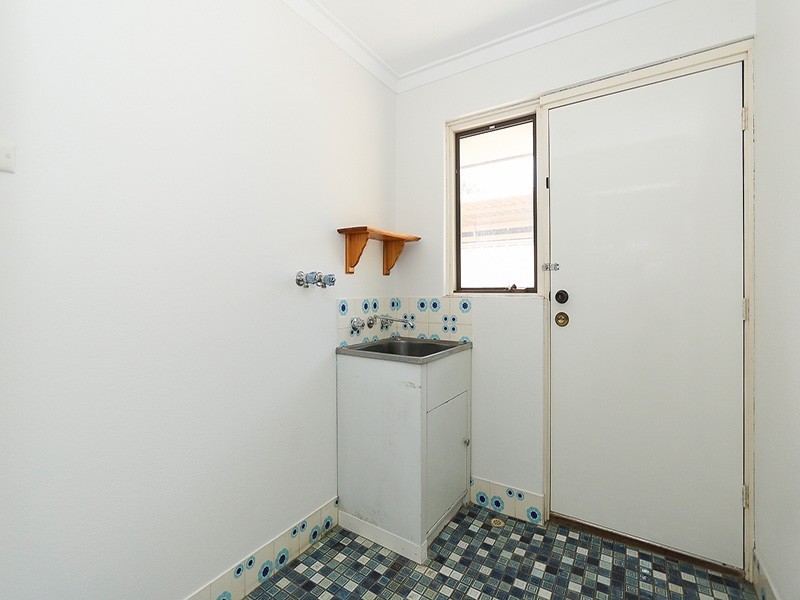 81 Victoria Parade, Midvale WA 6056