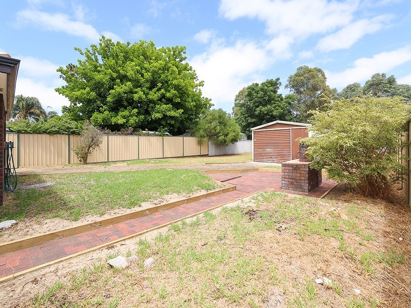 81 Victoria Parade, Midvale WA 6056