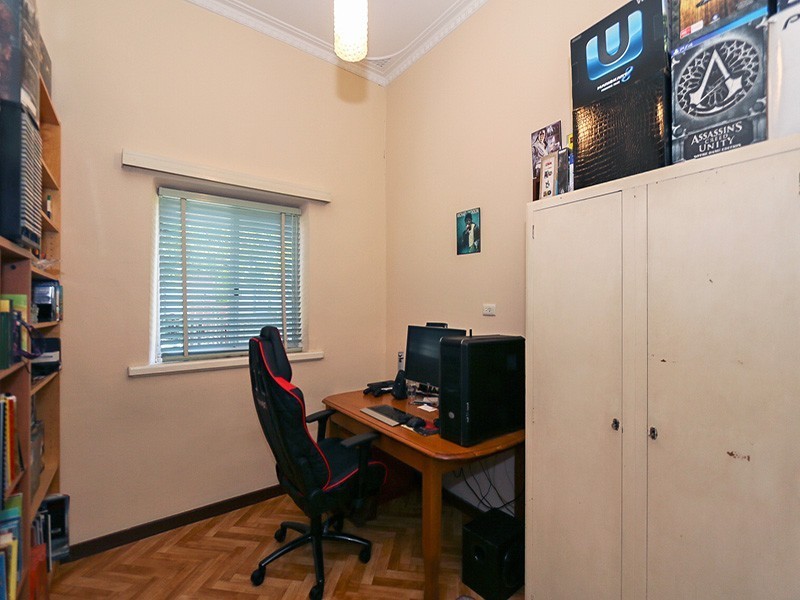 34 Iolanthe Street, Bassendean WA 6054