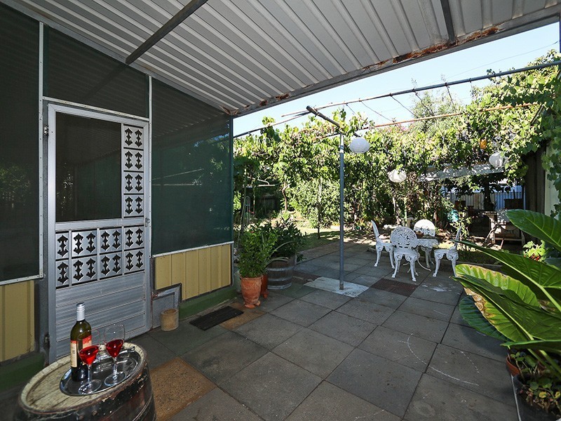 34 Iolanthe Street, Bassendean WA 6054