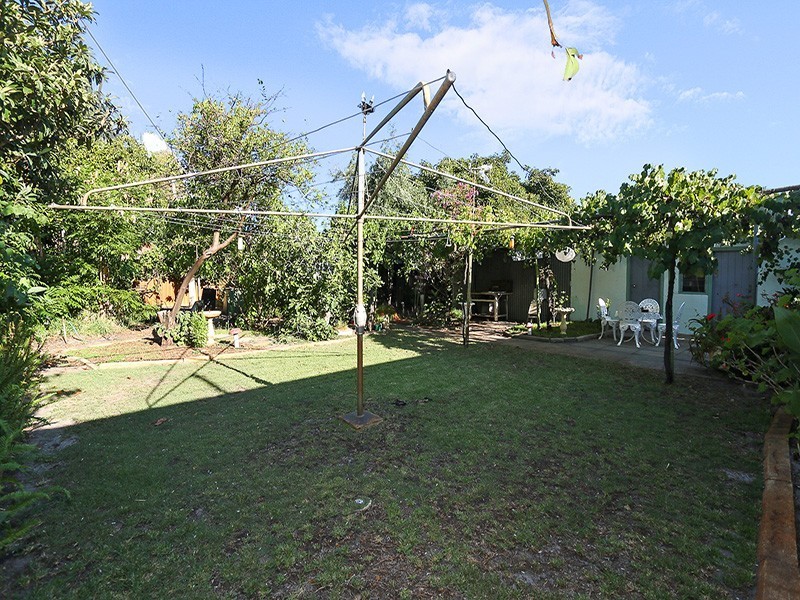 34 Iolanthe Street, Bassendean WA 6054