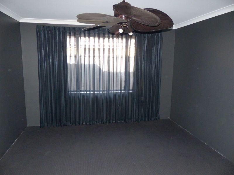 14 Firewood Way, Caversham WA 6055