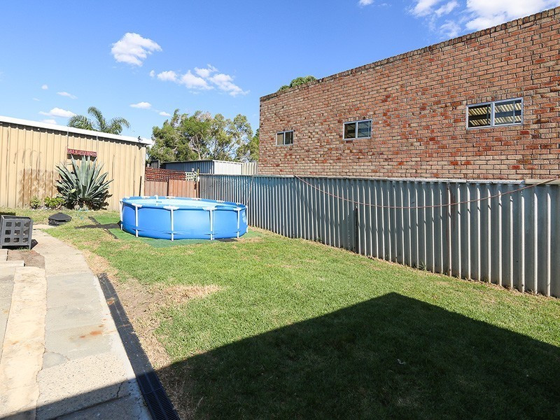 14 Victoria Parade, Midvale WA 6056