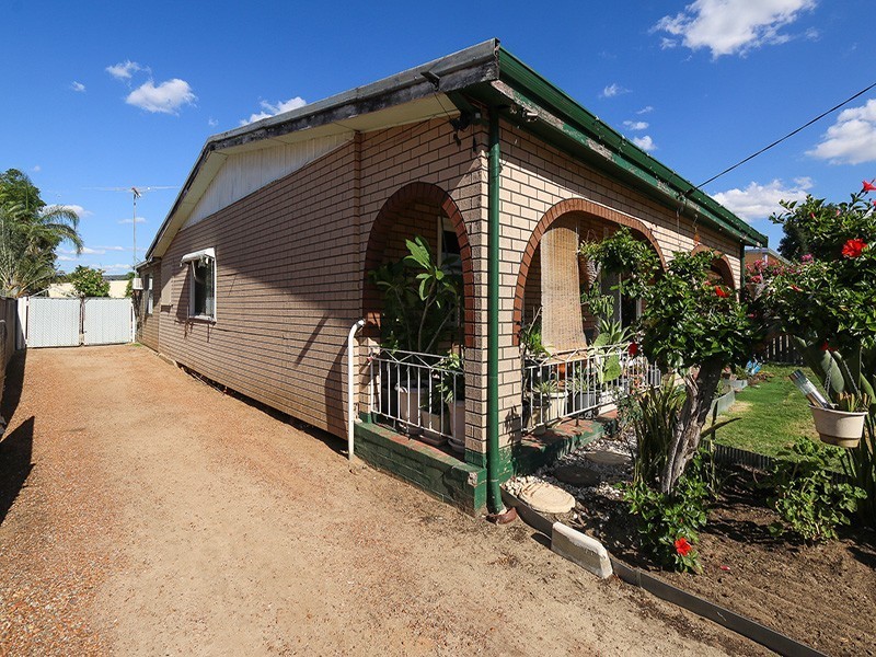 14 Victoria Parade, Midvale WA 6056