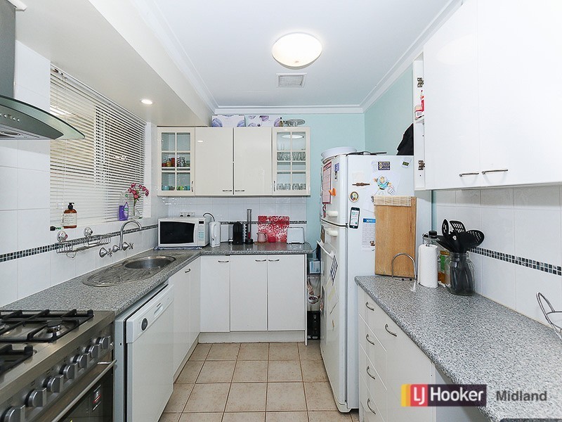 25 Salisbury Road, Midvale WA 6056