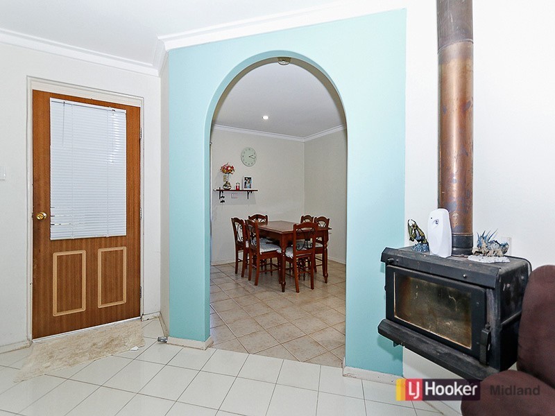 25 Salisbury Road, Midvale WA 6056