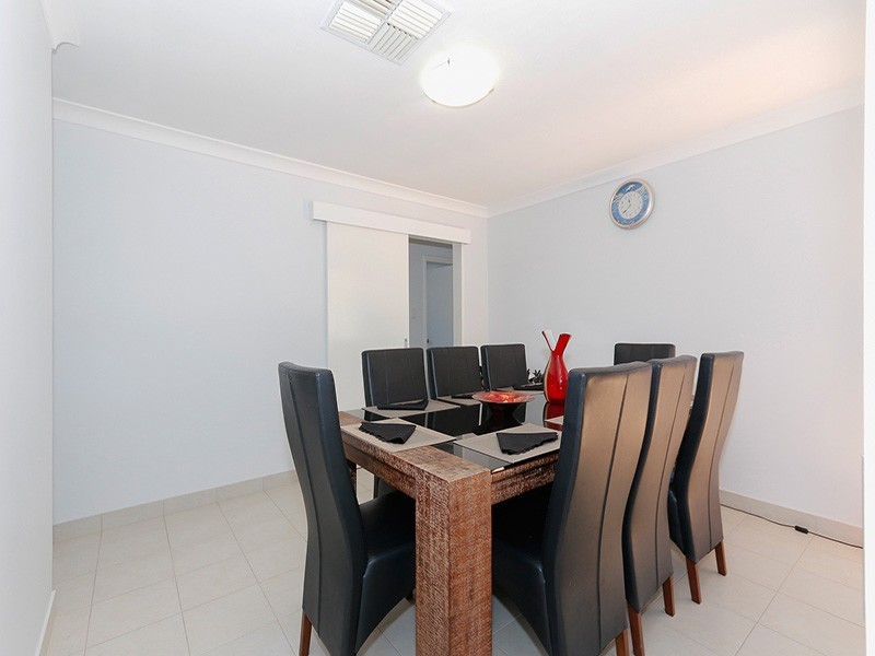 20 Abbott Way, Swan View WA 6056