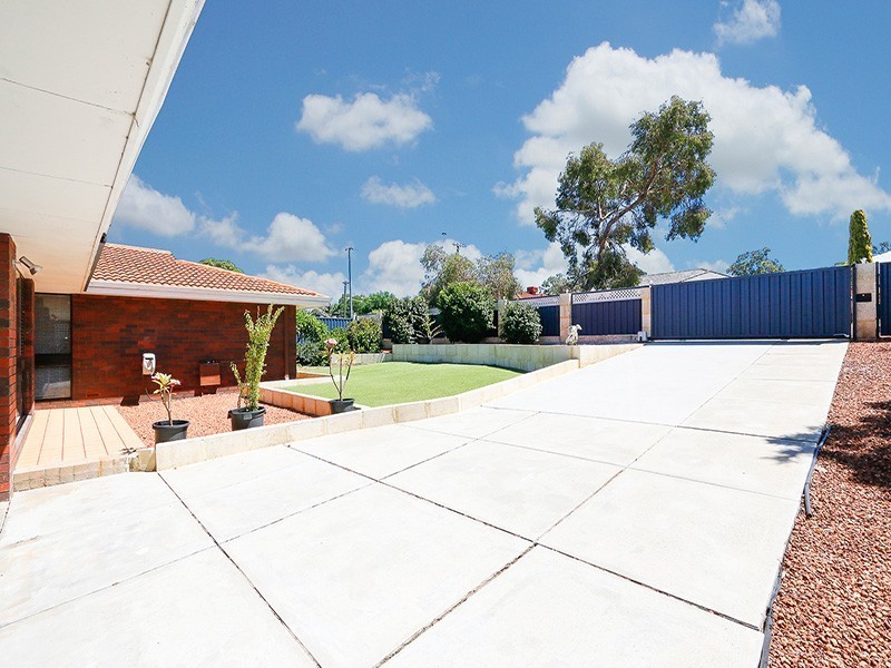 20 Abbott Way, Swan View WA 6056