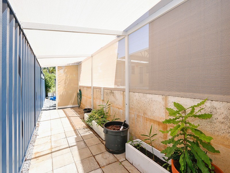 20 Abbott Way, Swan View WA 6056