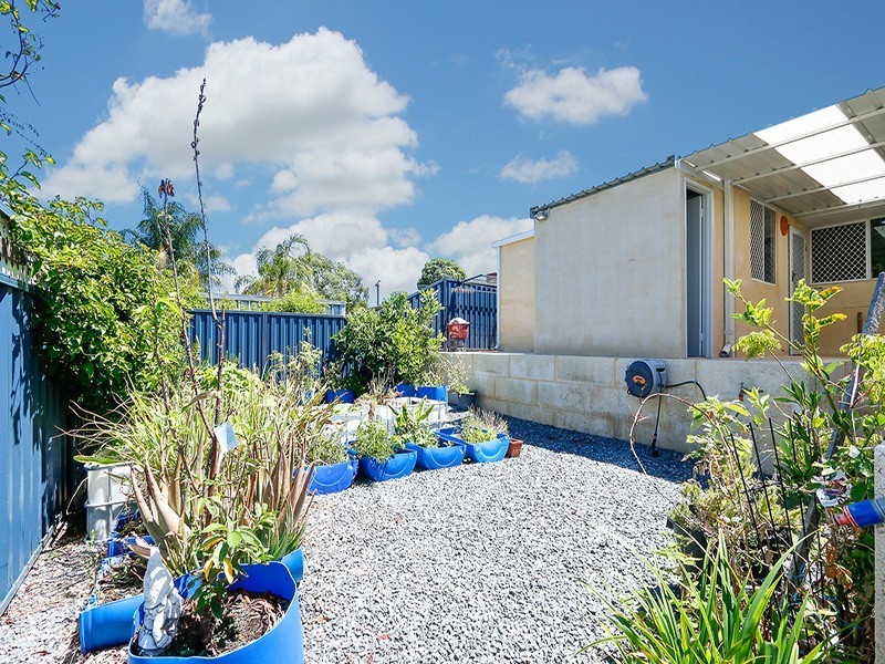 20 Abbott Way, Swan View WA 6056