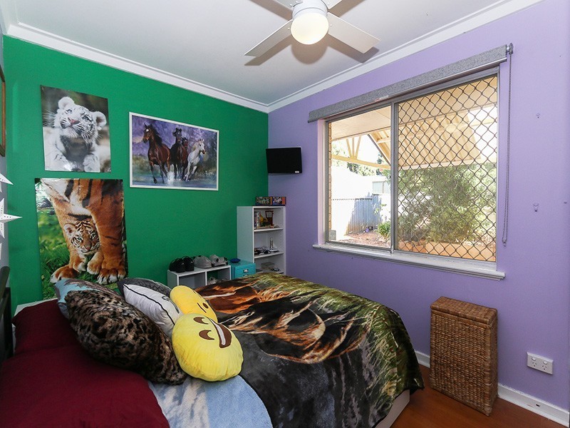 9 Maguire Road, Helena Valley WA 6056