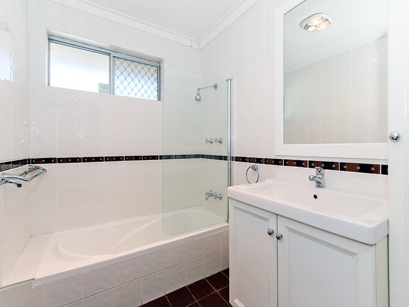 9 Maguire Road, Helena Valley WA 6056