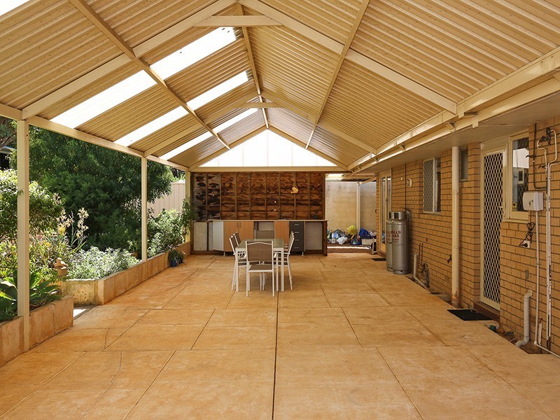 9 Maguire Road, Helena Valley WA 6056