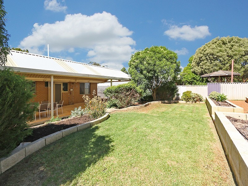 9 Maguire Road, Helena Valley WA 6056