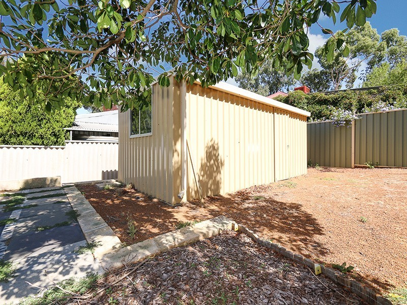 9 Maguire Road, Helena Valley WA 6056