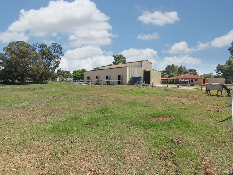 101 Brooklands Drive, Henley Brook WA 6055