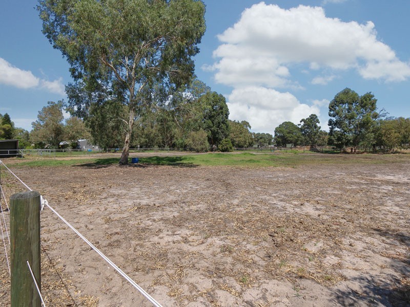 101 Brooklands Drive, Henley Brook WA 6055