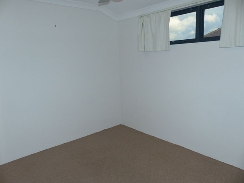 4 Barcelo Lane, Caversham WA 6055