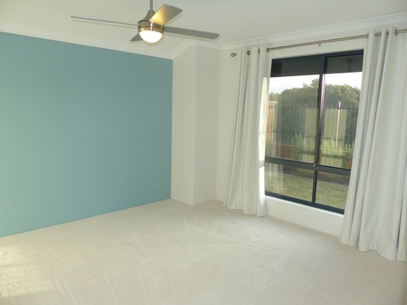 4 Barcelo Lane, Caversham WA 6055