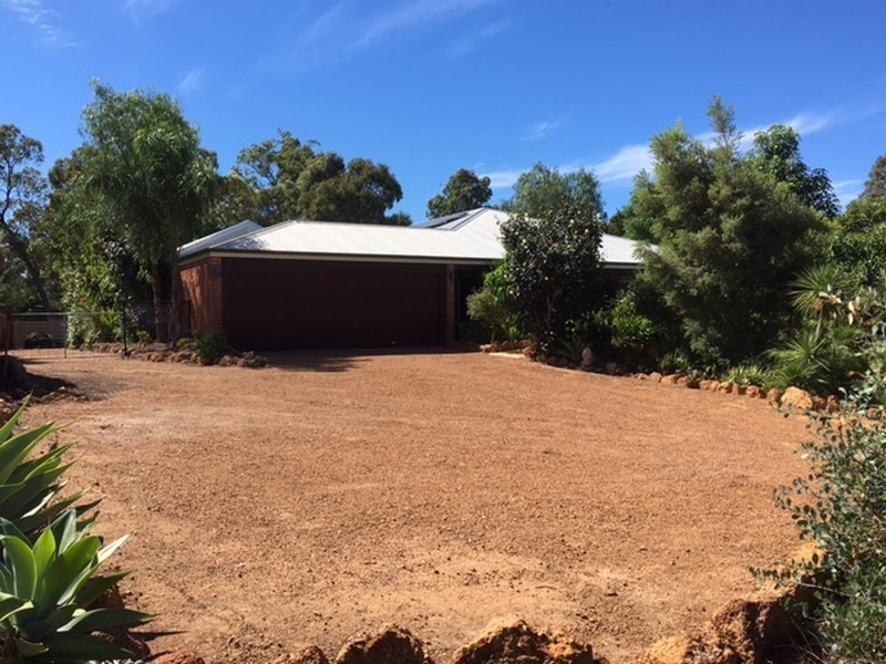 12 Gannon Glen, Mundaring WA 6073