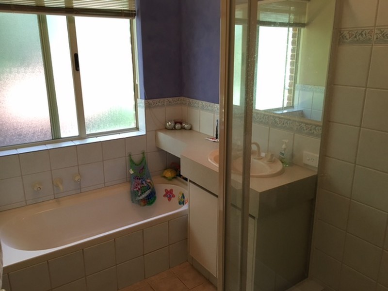 12 Gannon Glen, Mundaring WA 6073