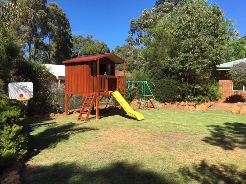 12 Gannon Glen, Mundaring WA 6073