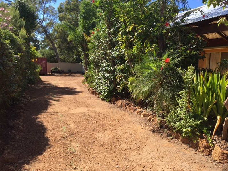 12 Gannon Glen, Mundaring WA 6073