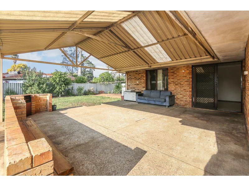 51 Bougainvillea Ave, Forrestfield WA 6058