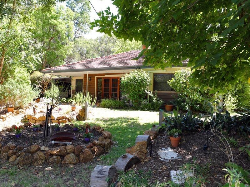 3745 Stoneville Road, Stoneville WA 6081