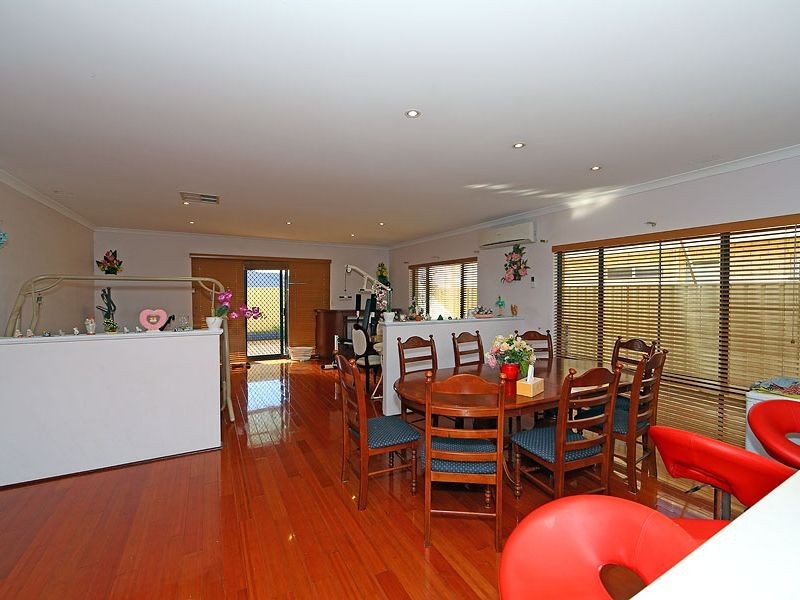 17 Narranbee Ridge, Tapping WA 6065