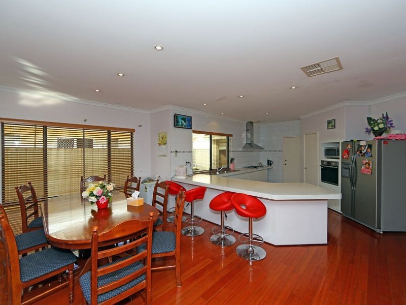 17 Narranbee Ridge, Tapping WA 6065