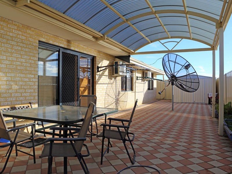 17 Narranbee Ridge, Tapping WA 6065