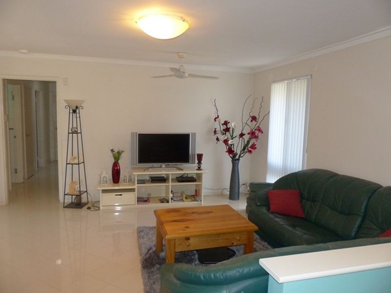 25 Salisbury Road, Midvale WA 6056