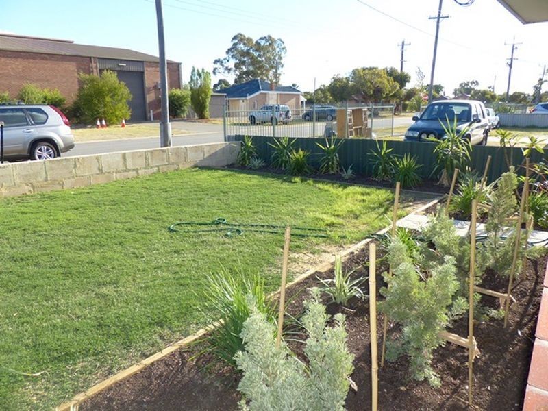 25 Salisbury Road, Midvale WA 6056