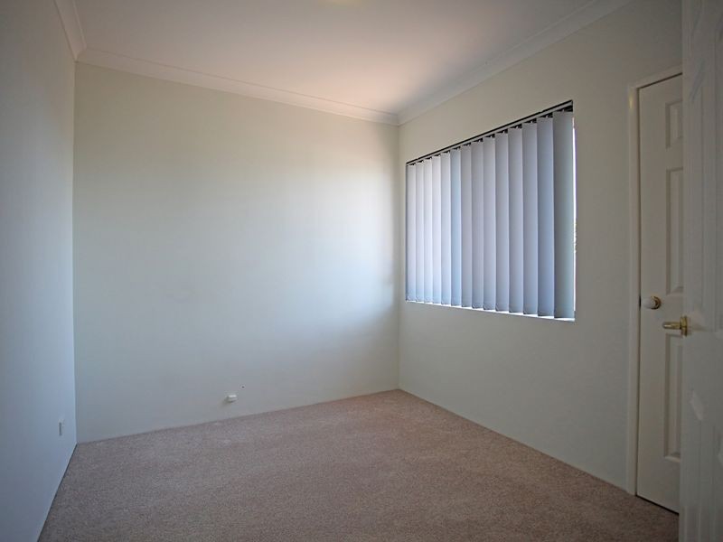 1A Eastbourne Crescent, Nollamara WA 6061