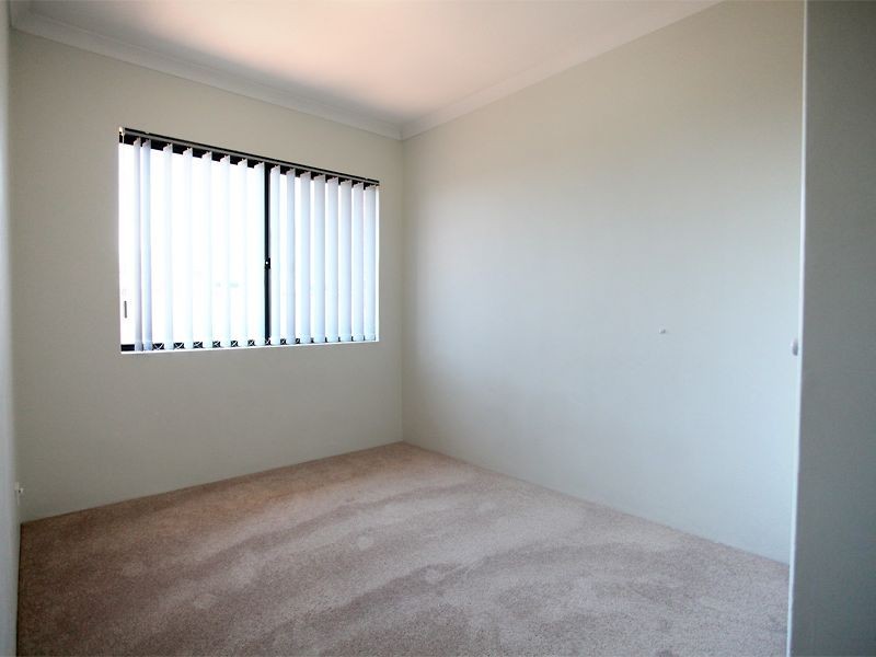 1A Eastbourne Crescent, Nollamara WA 6061