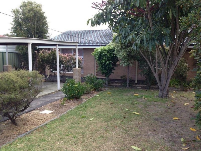 13 Holmwood Way, Embleton WA 6062