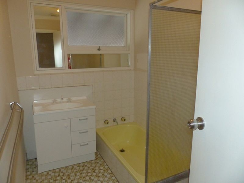 13 Holmwood Way, Embleton WA 6062