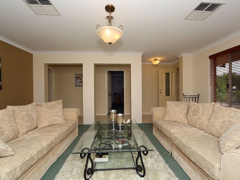 10 Yarrunga Close, Jane Brook WA 6056