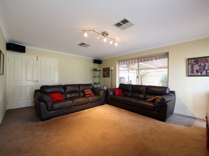 10 Yarrunga Close, Jane Brook WA 6056