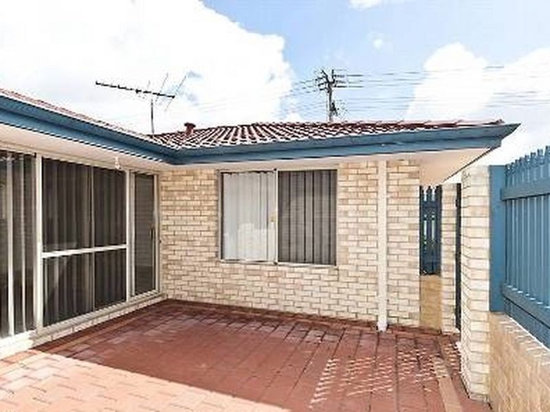 4/5 Whitfield Street, Bassendean WA 6054