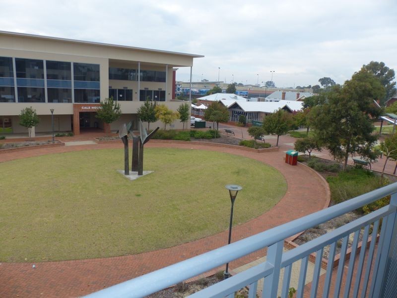 27/42 The Crescent, Midland WA 6056