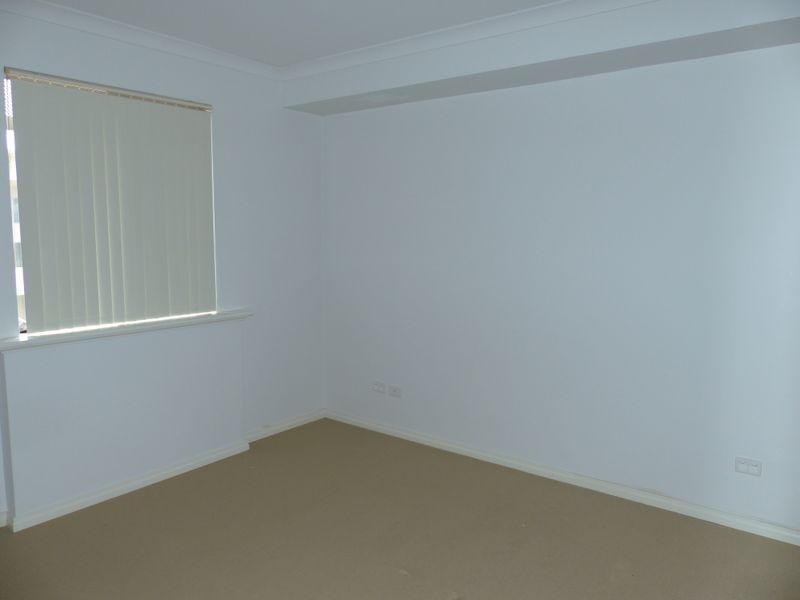 27/42 The Crescent, Midland WA 6056
