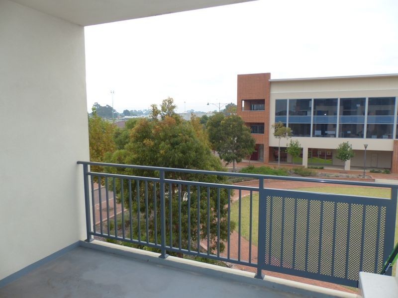 27/42 The Crescent, Midland WA 6056