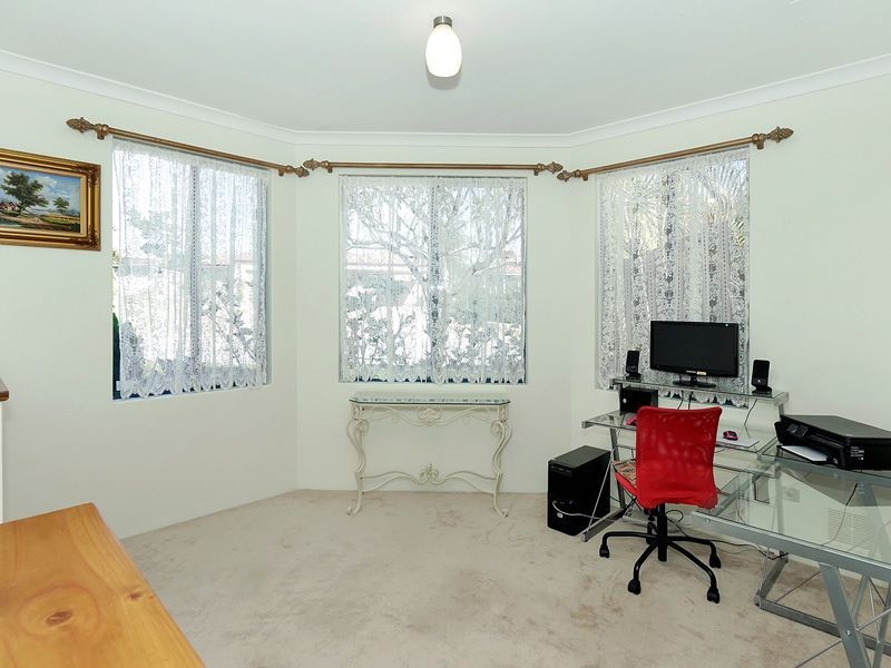 48 Sunray Circle, Ellenbrook WA 6069