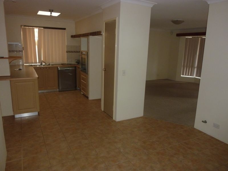 24 Timberlane Cres, Beechboro WA 6063