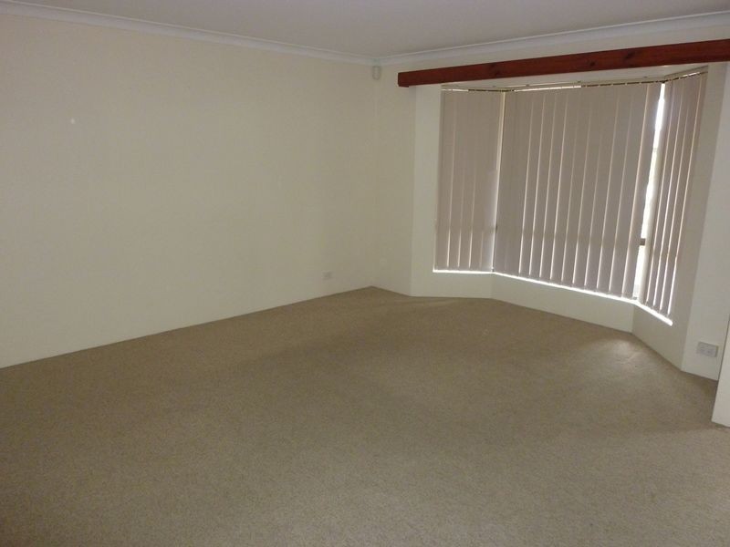 24 Timberlane Cres, Beechboro WA 6063