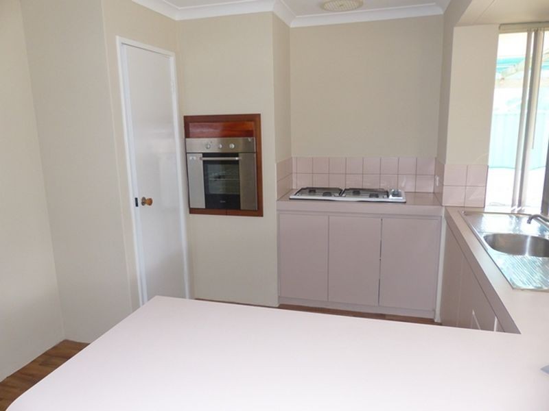 16 Roger Street, Midland WA 6056